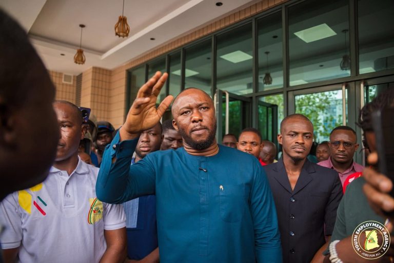 Courier Riders Petition YEA Over High Licensing Fees and Arrests