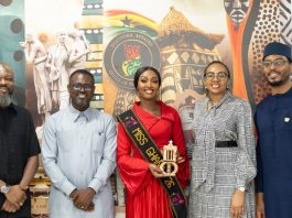 Miss Ghana 2026 Rumzia Sule Receives Ghana’s Official Miss World Charity Auction Gift